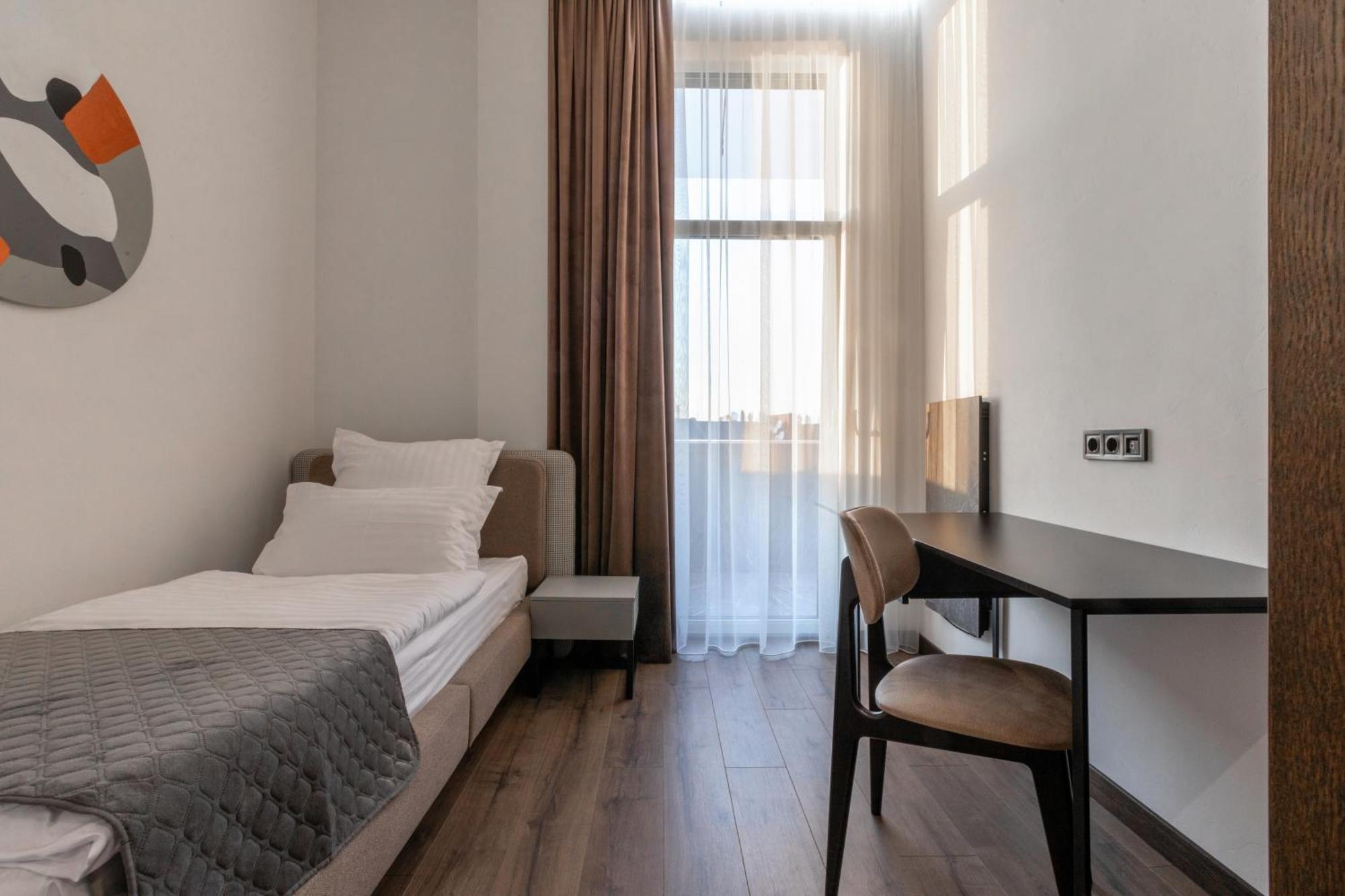 Apartel Uzhhorod Exterior photo